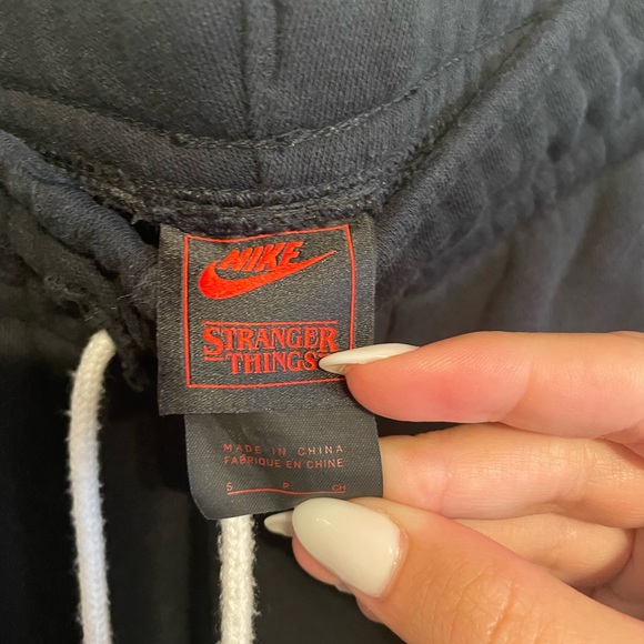 Stranger things/ Nike collaboration - Picture 5 of 5